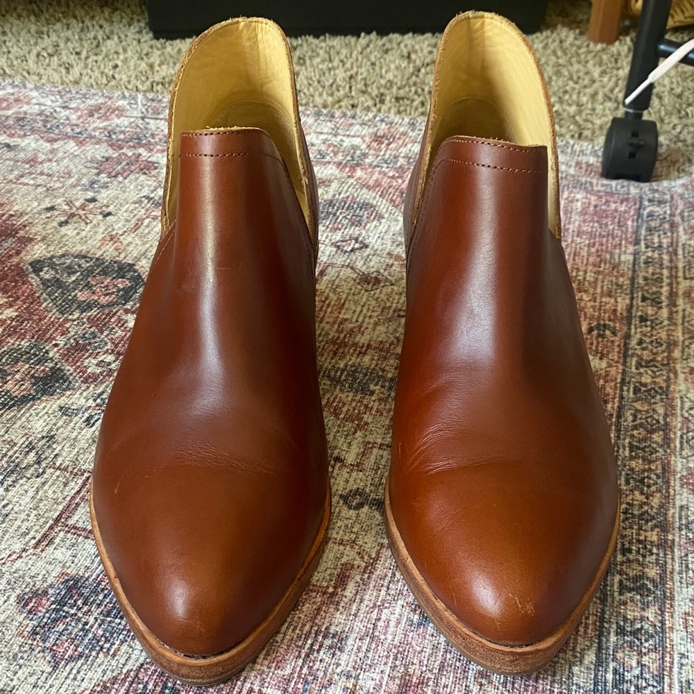 Nisolo Chestnut 100% Leather Heel Boots Slip On Like New - Picture 3 of 9